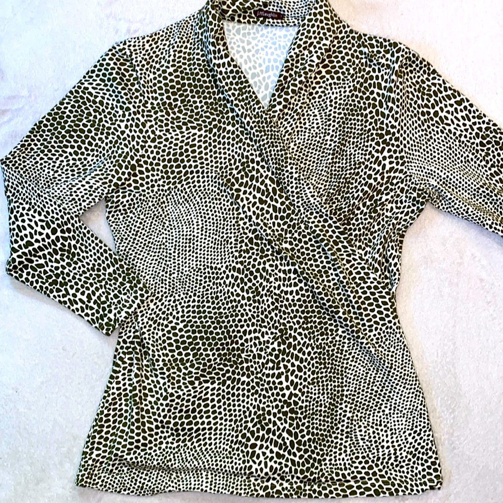 J McLaughlin olive green white Catalina Cloth wrap/suplice v-neck top Sz M